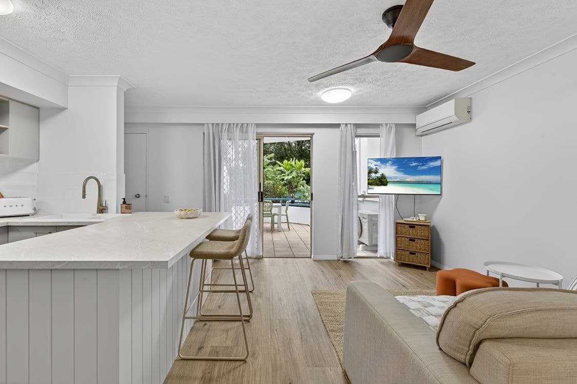 107/150 Stanhill Drive, CHEVRON ISLAND, QLD 4217, Chevron Island - Thumbnail 2