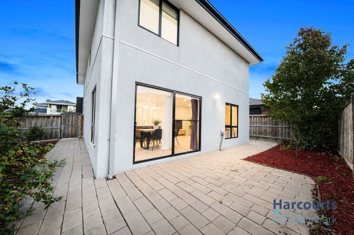 18 Horatio Street, POINT COOK, VIC 3030, Point Cook - Thumbnail 8