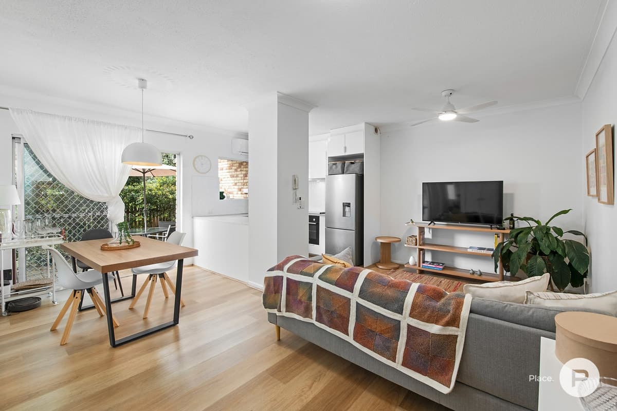 36 Pembroke Road, Coorparoo - Image 1