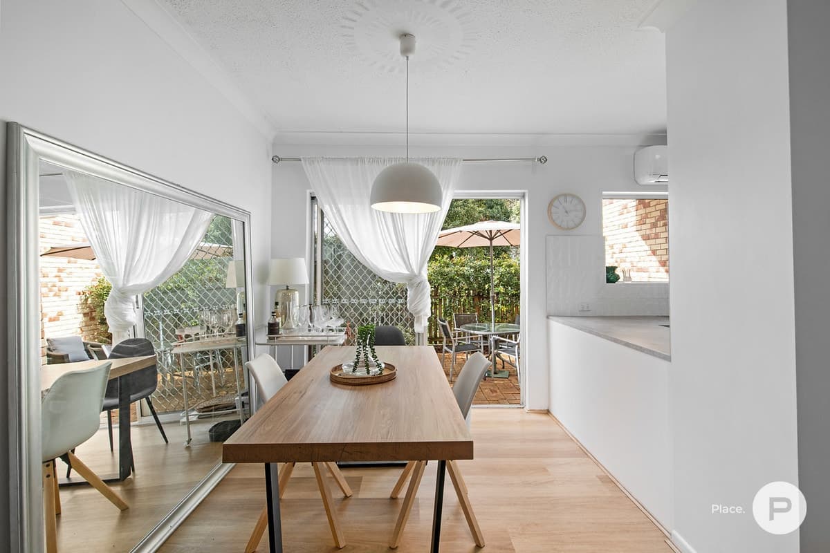 36 Pembroke Road, Coorparoo - Thumbnail 4