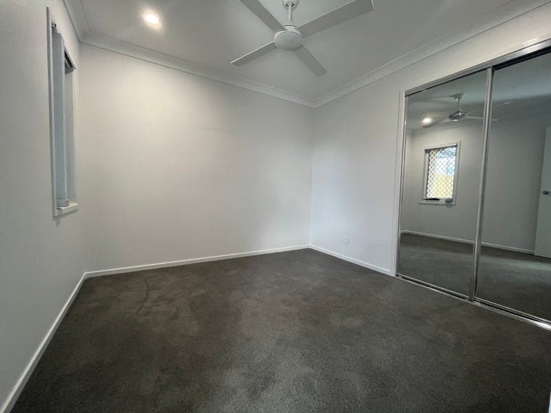 7 Condamine Street, South Ripley - Thumbnail 7