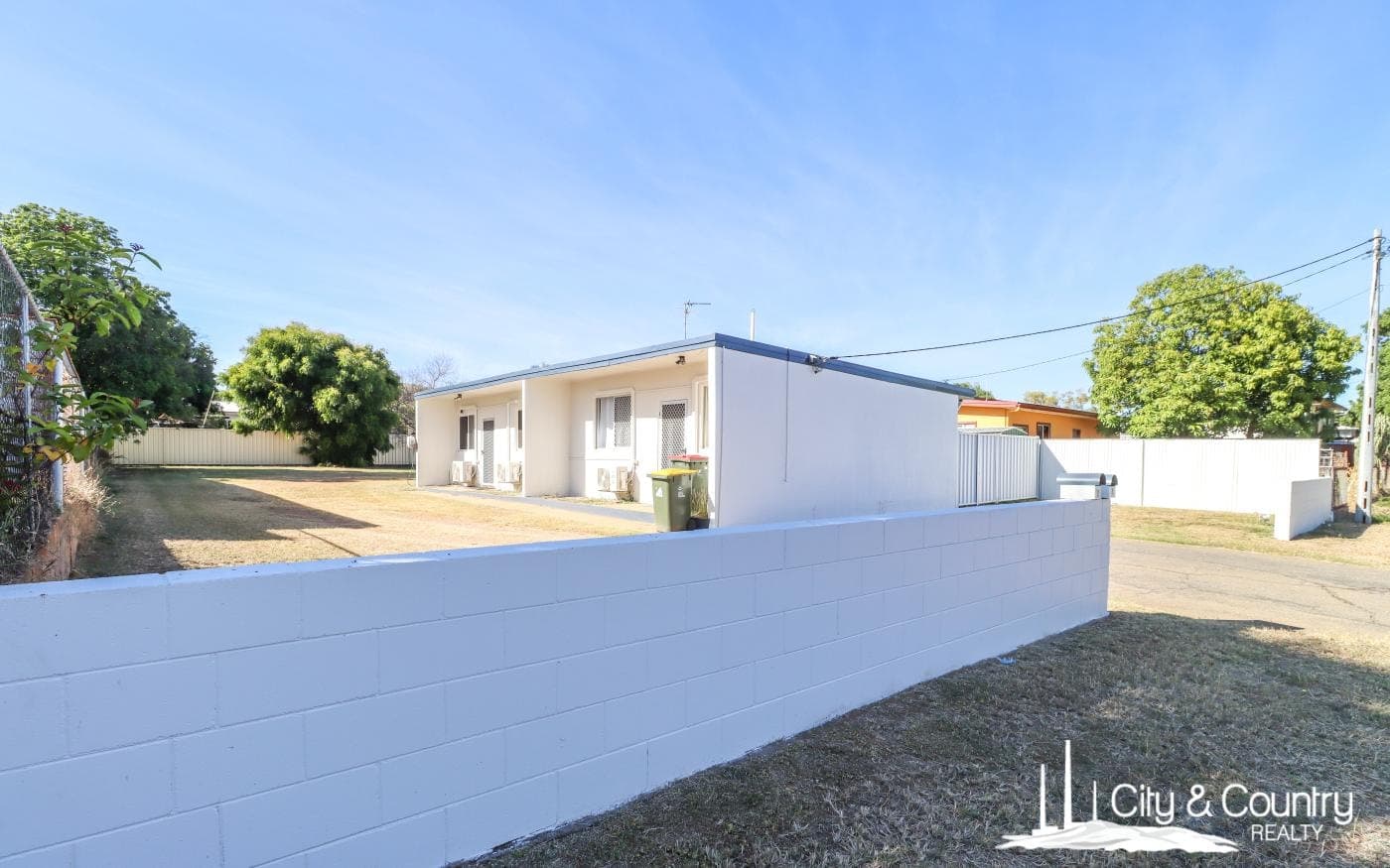 1-2, 102 Trainor Street, Mount Isa, Mount Isa - Image 1