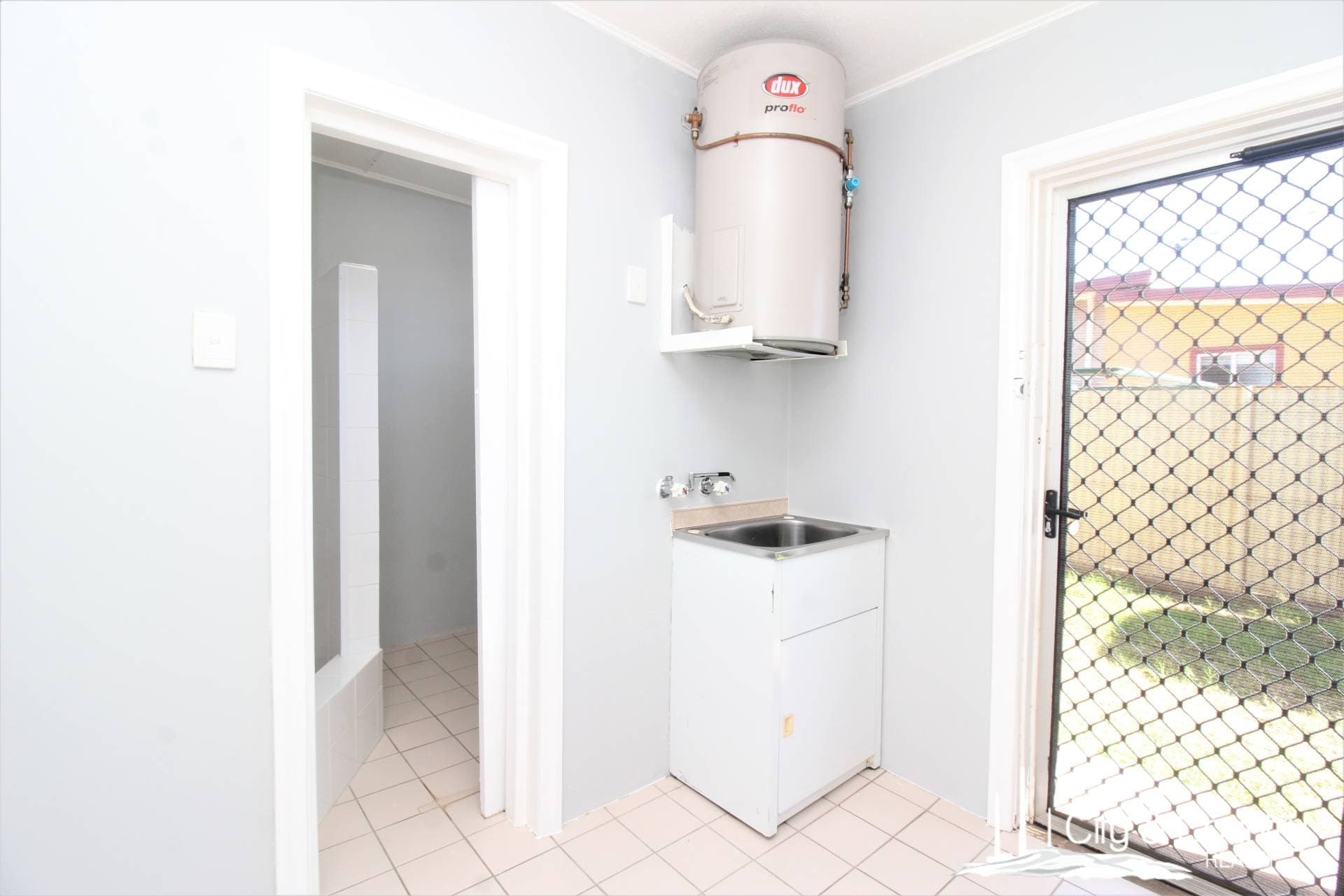 1-2, 102 Trainor Street, Mount Isa, Mount Isa - Thumbnail 7