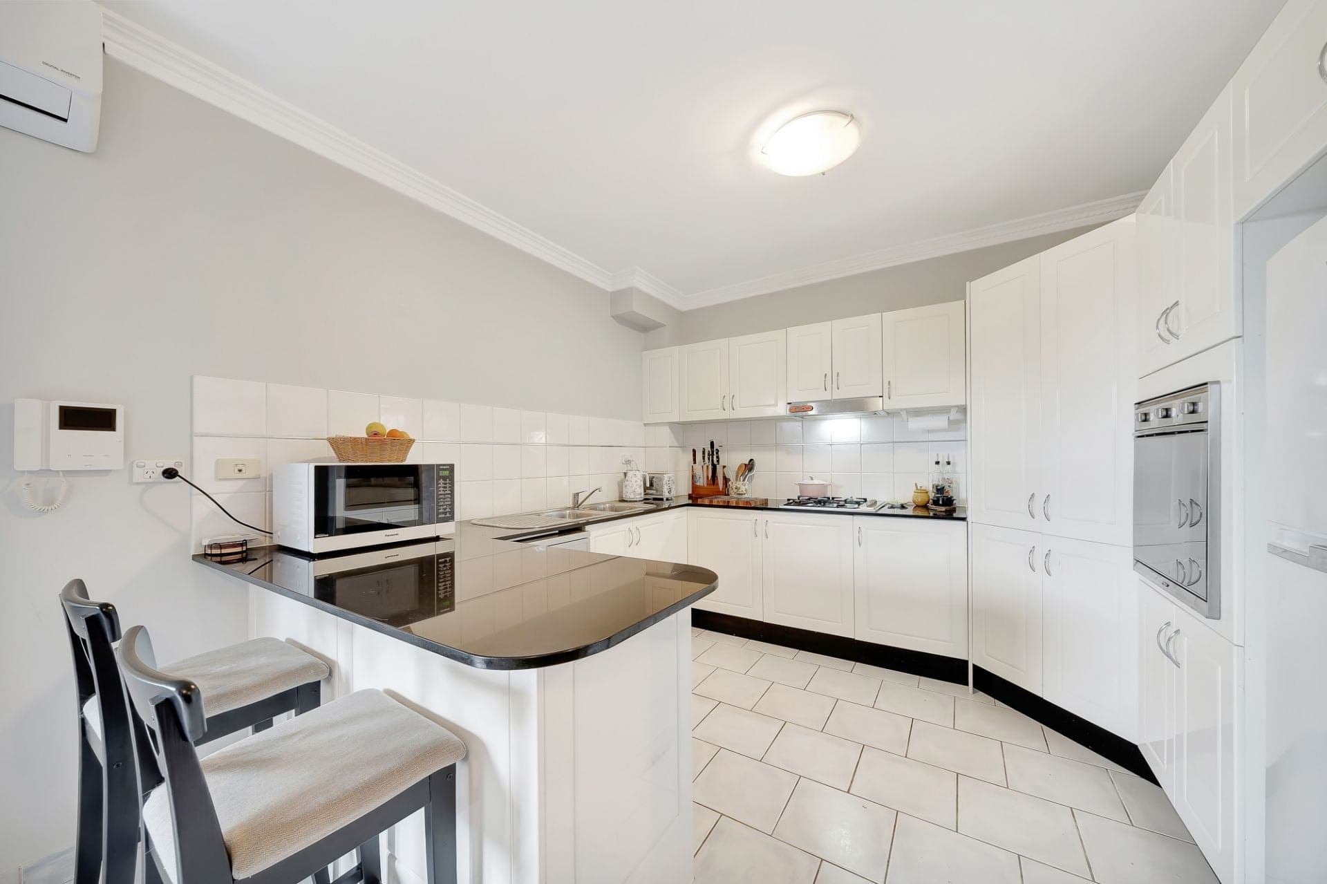 11/48-54 Cecil Avenue, Castle Hill, Castle Hill - Thumbnail 3