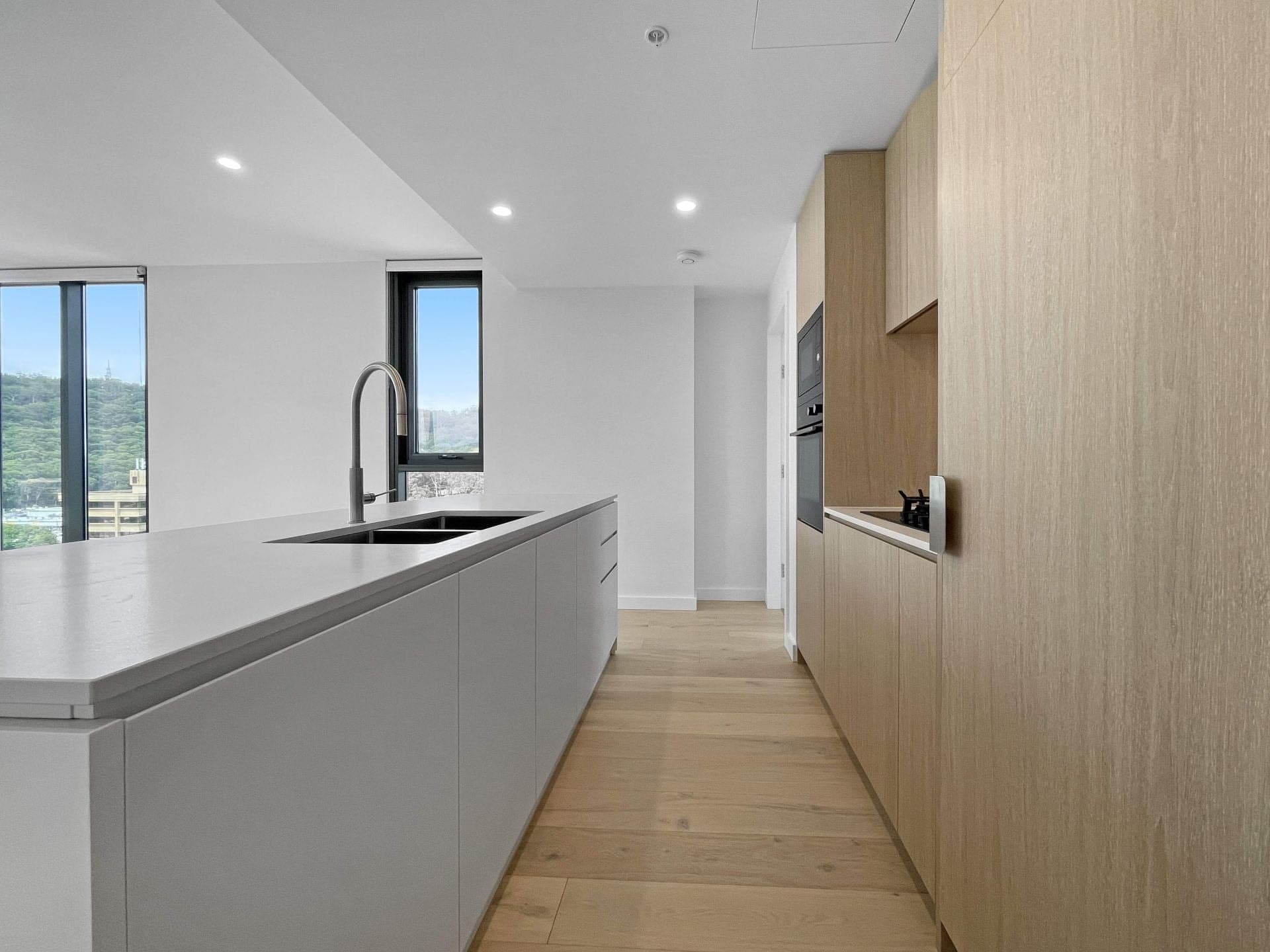 1705/36 Baker Street, Gosford, Gosford - Thumbnail 2