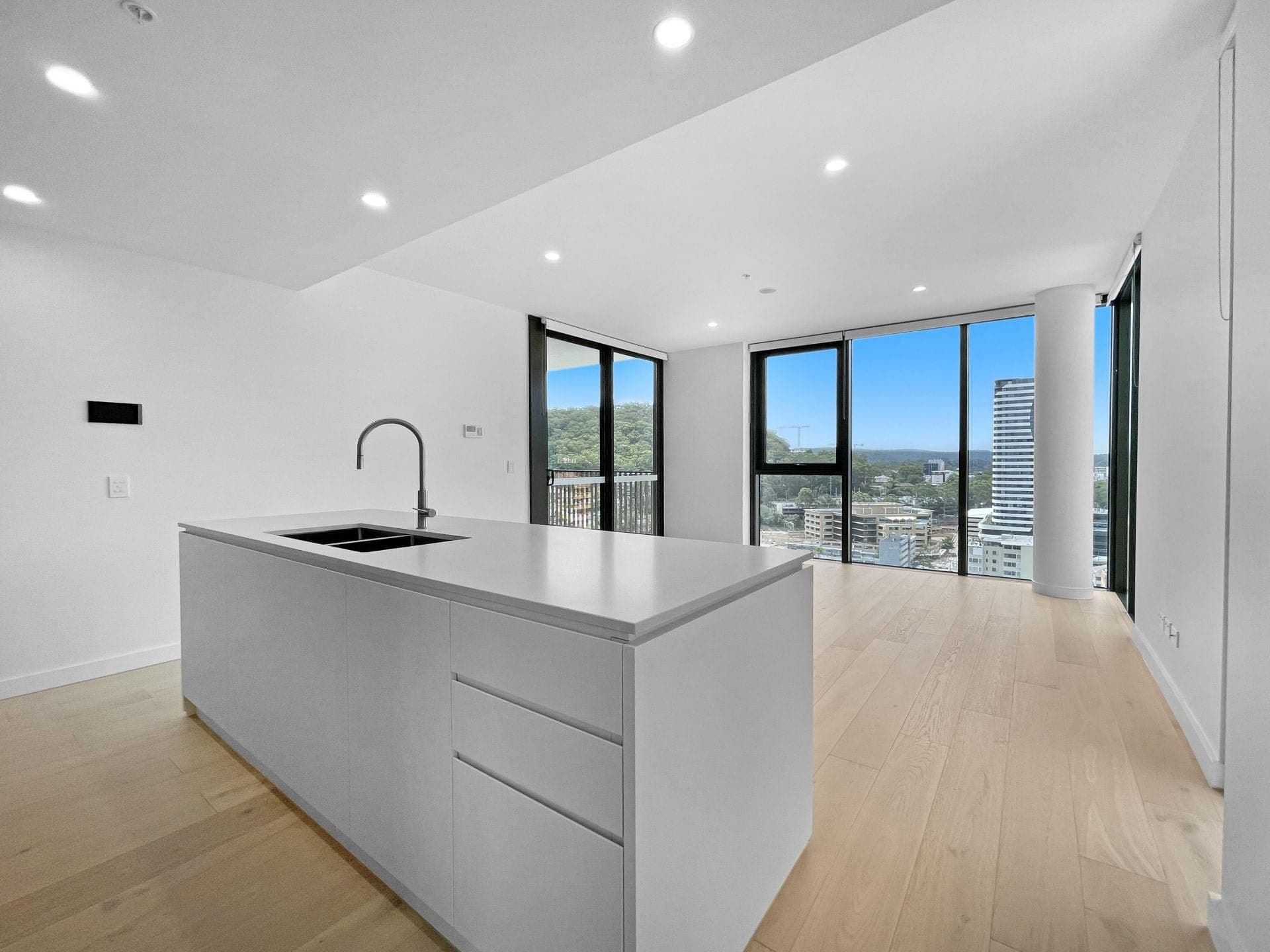 1705/36 Baker Street, Gosford, Gosford - Thumbnail 4