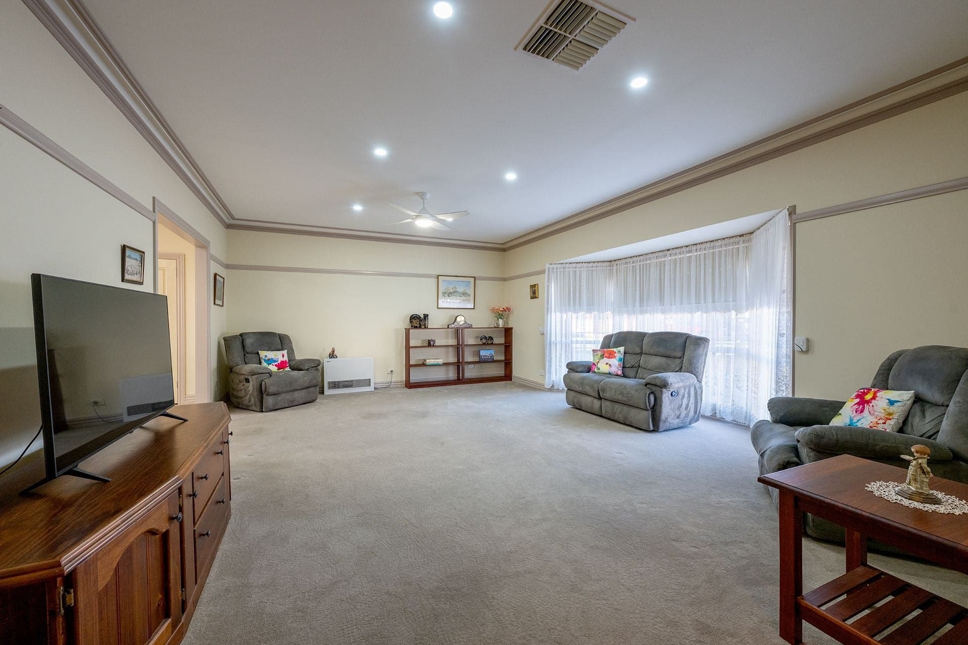9 Hopkins Drive Horsham VIC, Horsham - Thumbnail 4