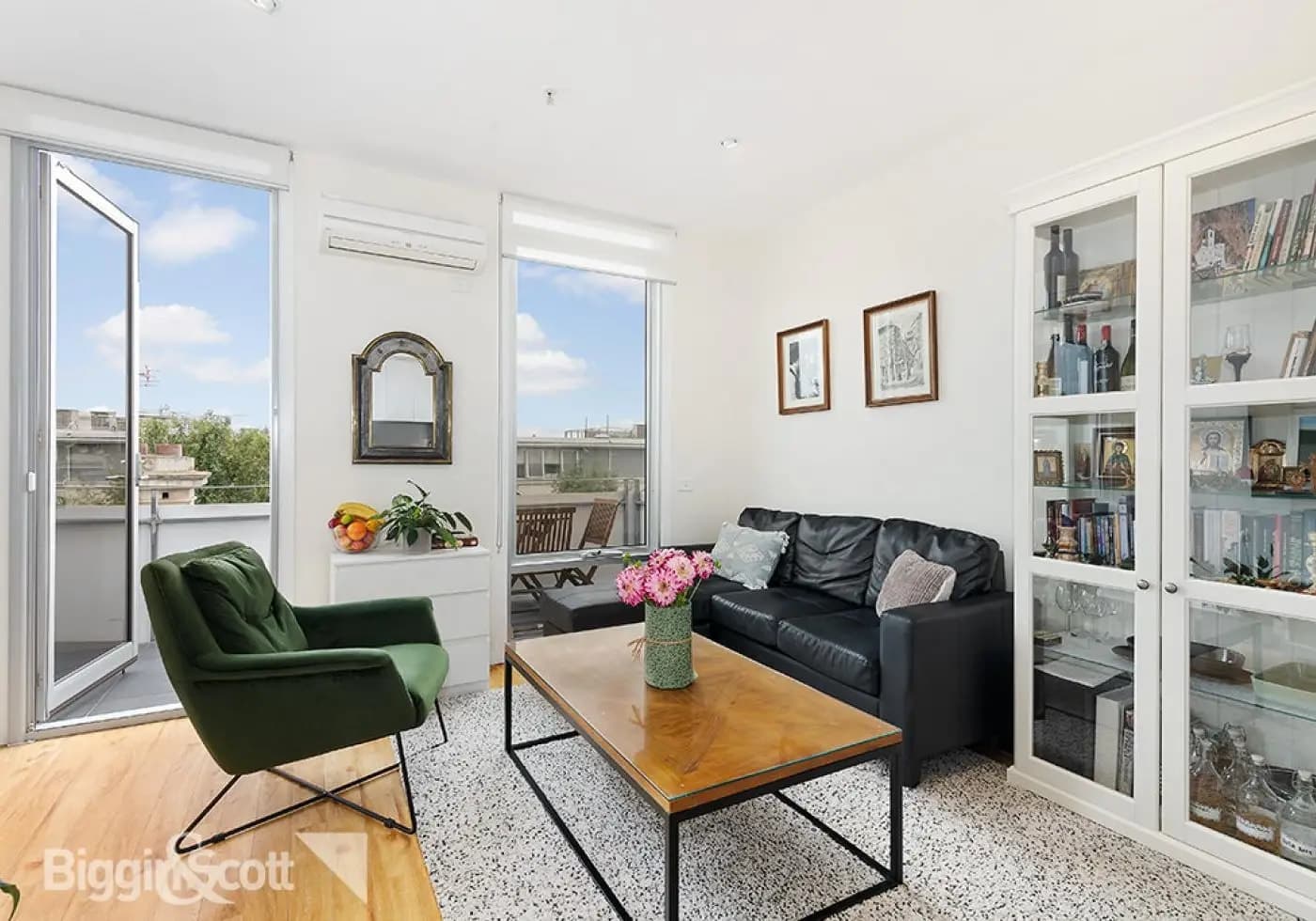 25/52 Fitzroy Street, St Kilda, VIC, St Kilda - Thumbnail 2