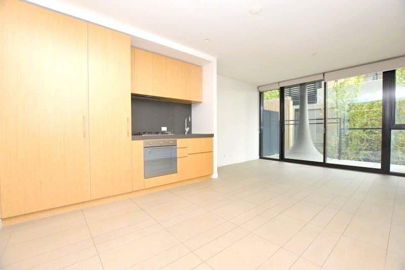 211/89 Roden Street, West Melbourne - Image 1