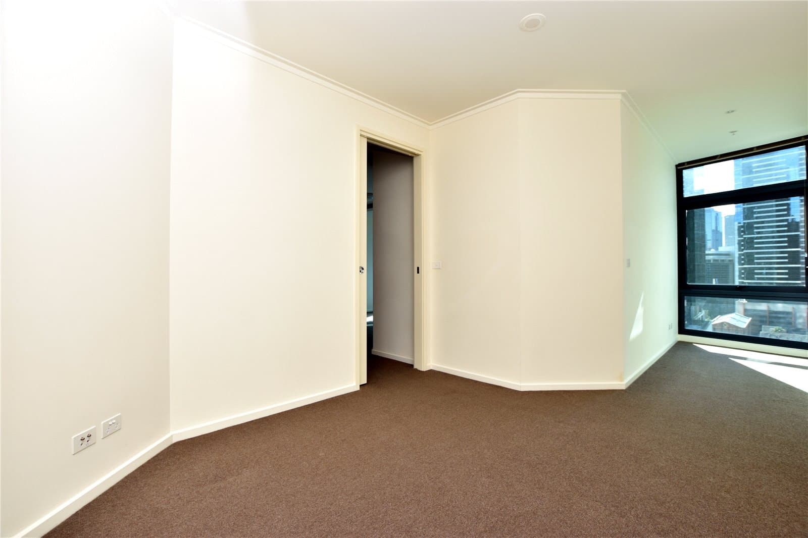 1512/180 City Road, Southbank - Thumbnail 3