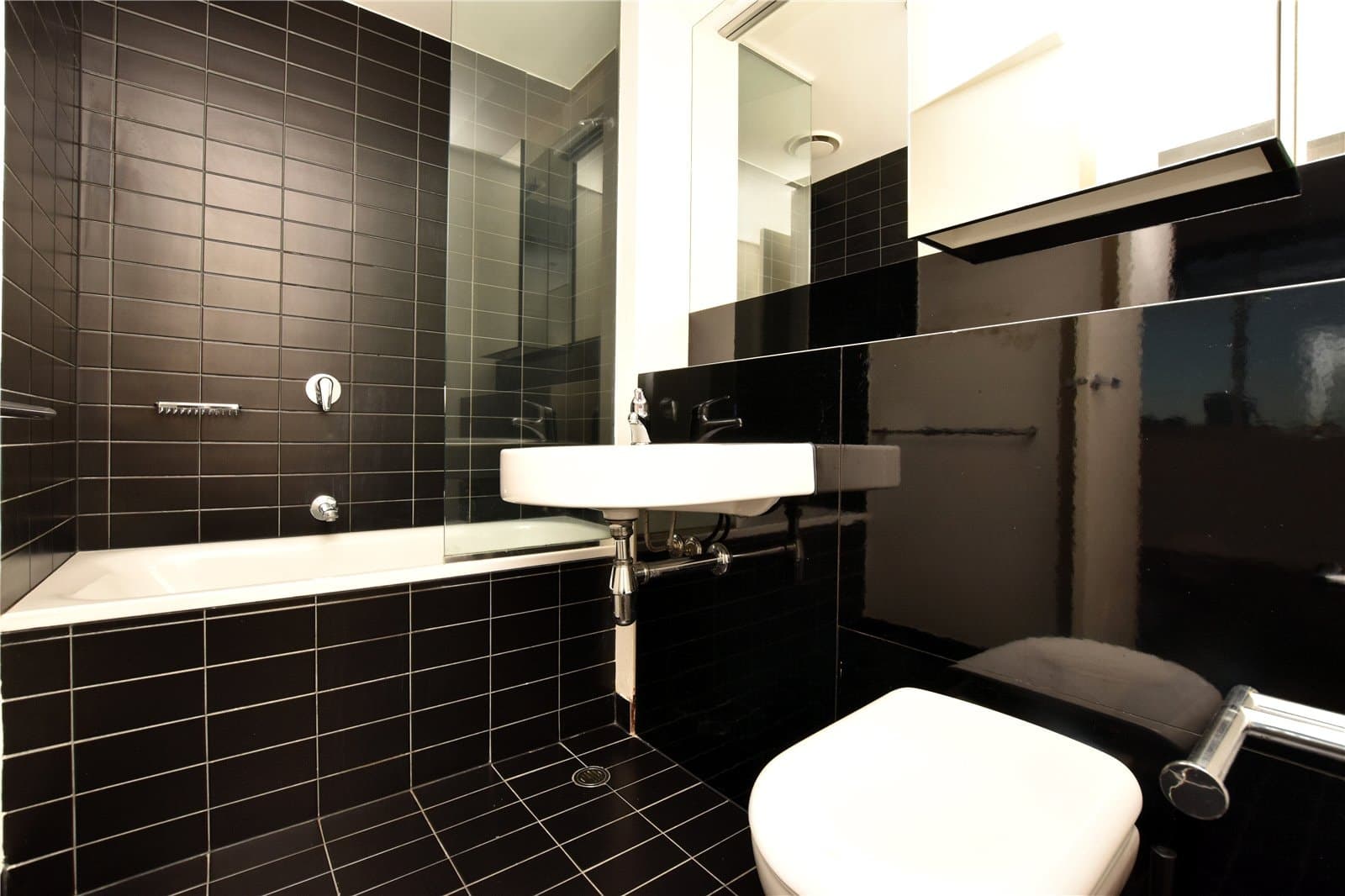 1903/620 Collins Street, Melbourne - Thumbnail 3