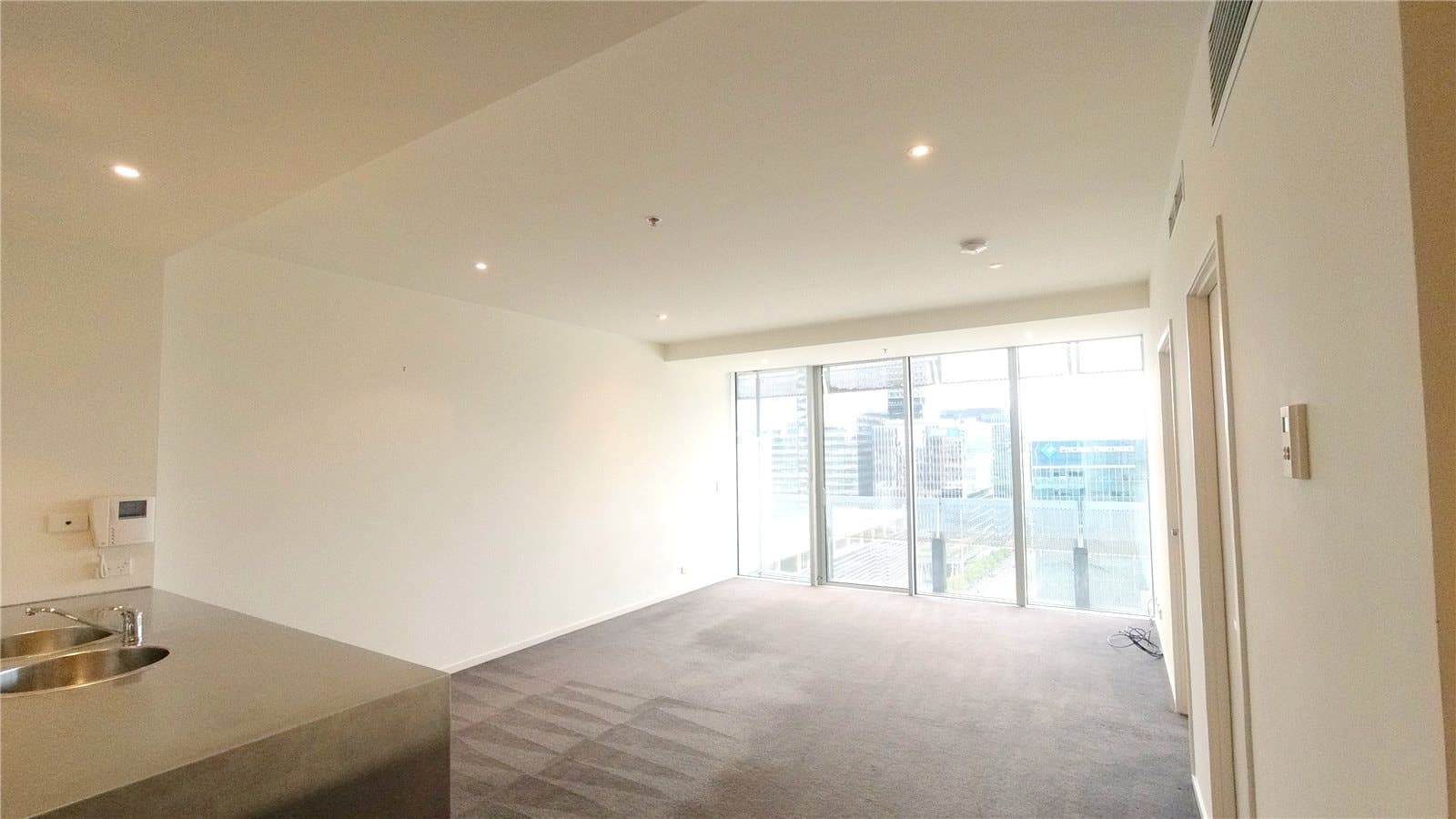 1903/620 Collins Street, Melbourne - Thumbnail 4