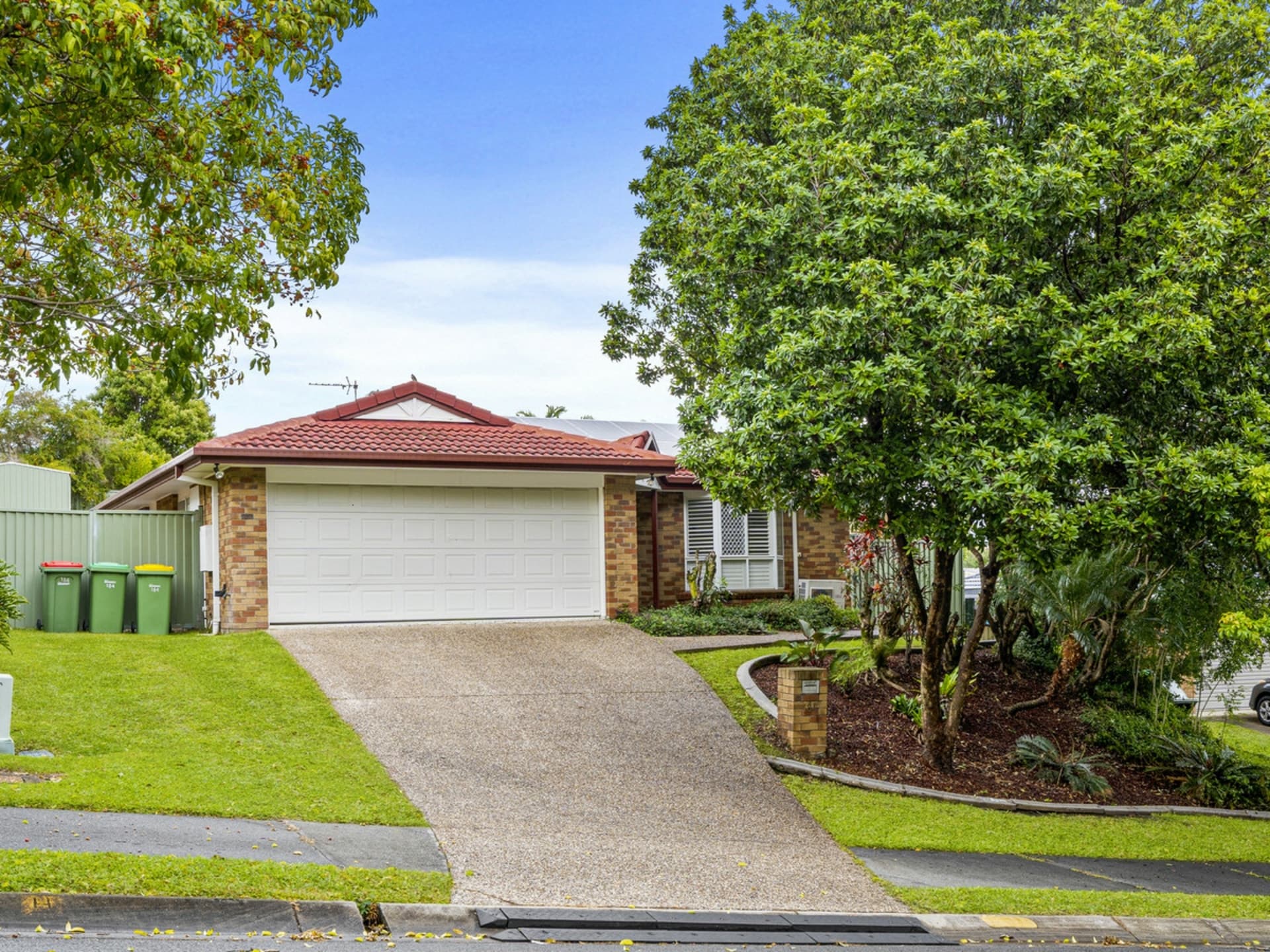 184 Universal Street, Oxenford, Oxenford - Image 1