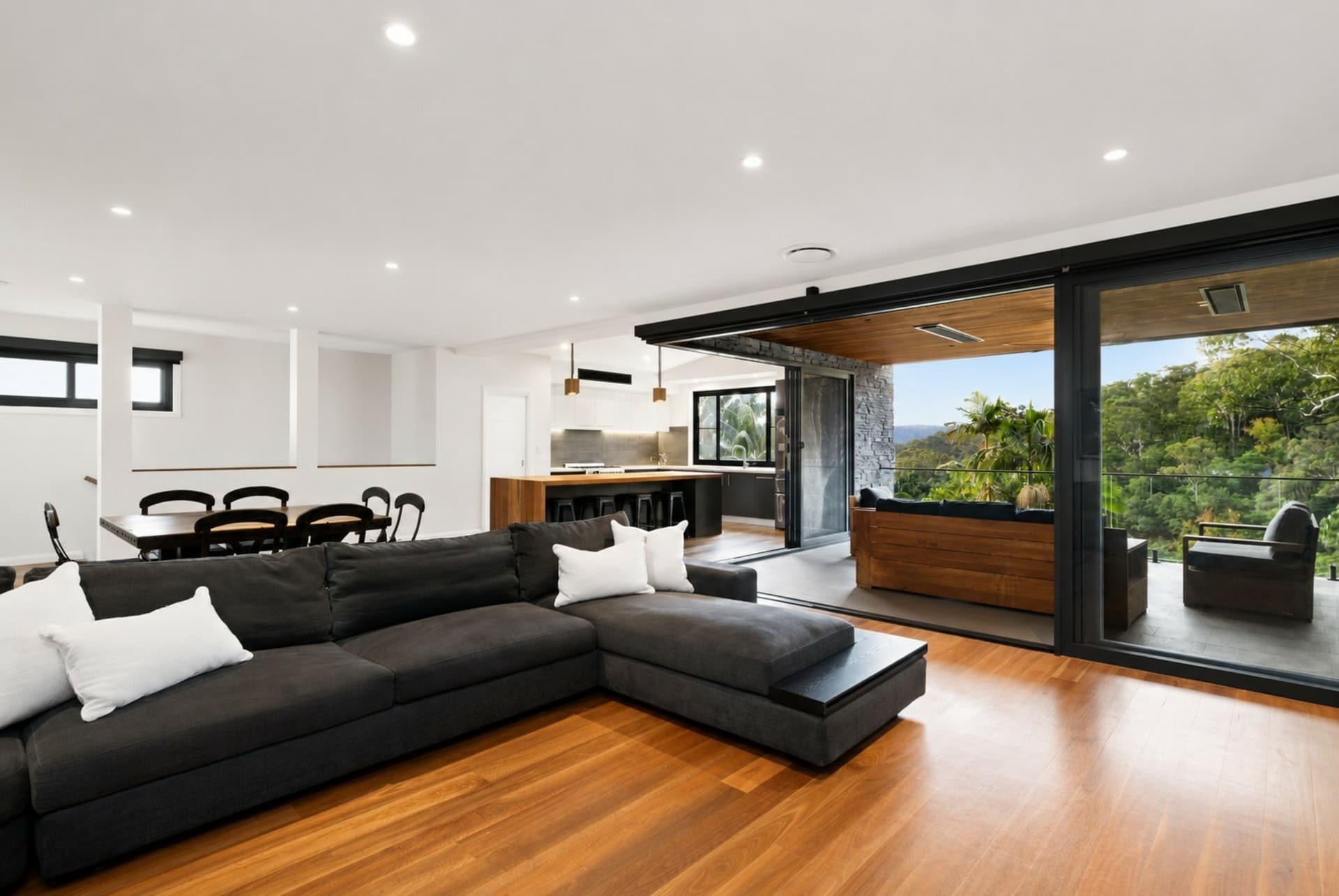 29 Elvina Avenue, Newport, Newport - Thumbnail 3