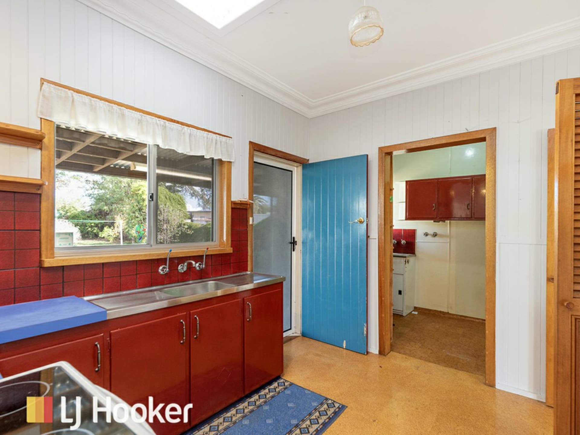 6 Croydon Avenue, South Tamworth, South Tamworth - Thumbnail 2