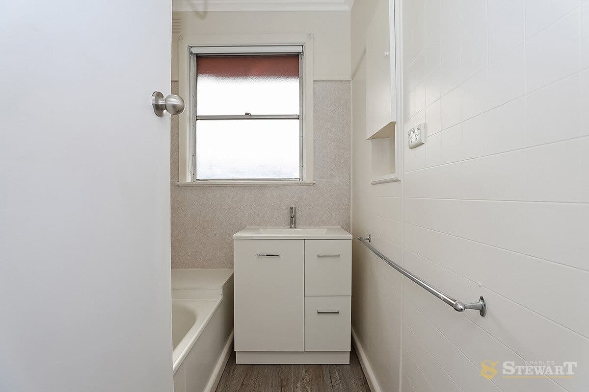 124 Armstrong Street, Colac, VIC, Colac - Thumbnail 6