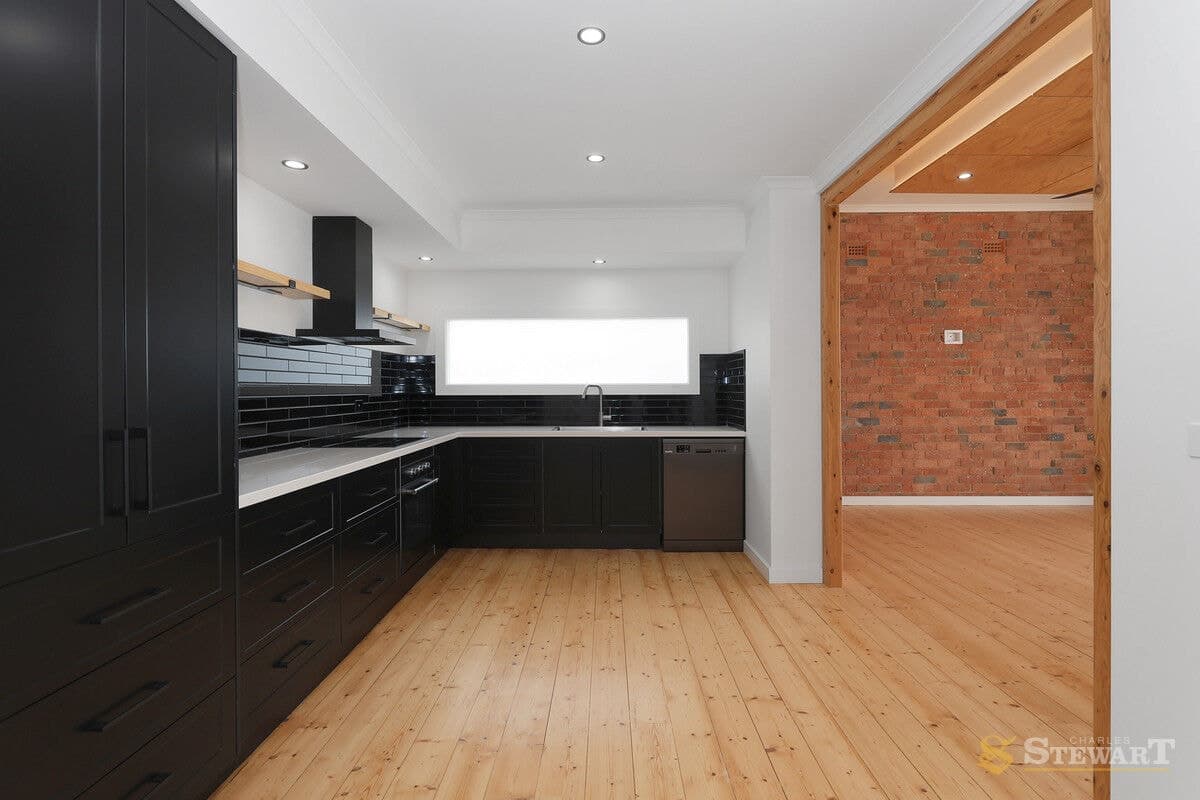 26 Ligar Street, Colac, VIC, Colac - Thumbnail 2