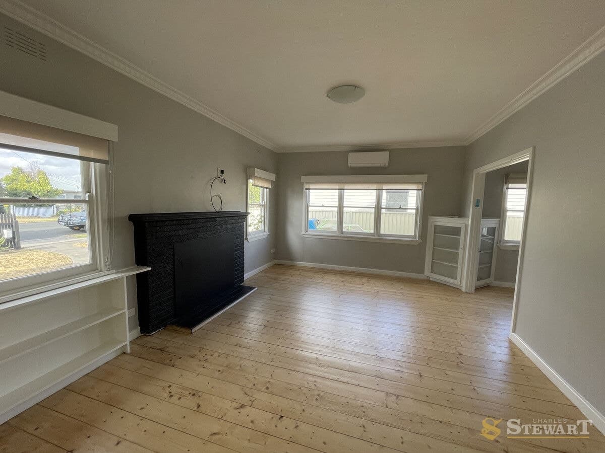 18 Marks Street, Colac, VIC, Colac - Thumbnail 4
