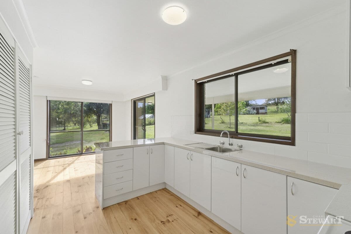 55 Pennyroyal Valley Road, Pennyroyal, VIC, Pennyroyal - Thumbnail 4
