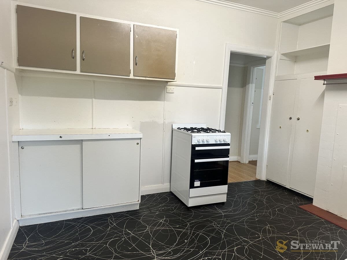 63 Sinclair Street, Colac, VIC, Colac - Thumbnail 3