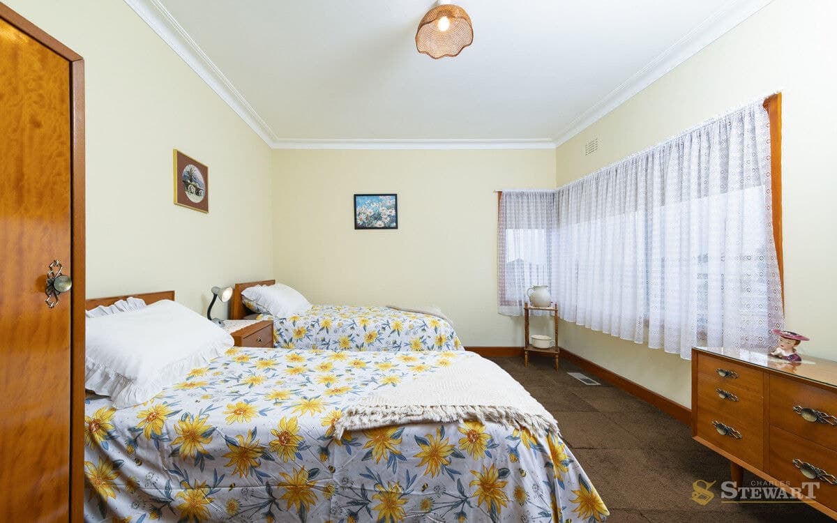 2 Scott Street, Cobden, VIC, Cobden - Thumbnail 3