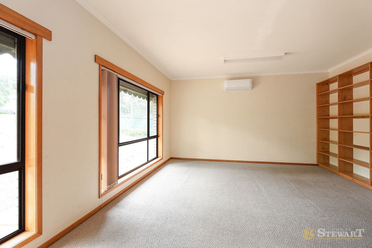 46 Glenormiston Road, Noorat, VIC, Noorat - Thumbnail 5