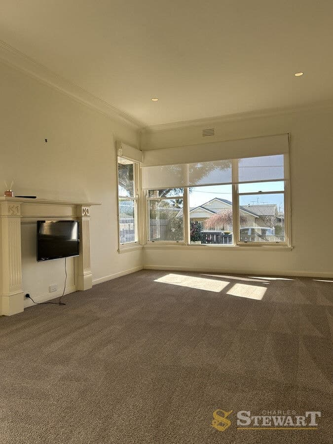 2/18 Frank Street, Newtown, VIC, Newtown - Thumbnail 4
