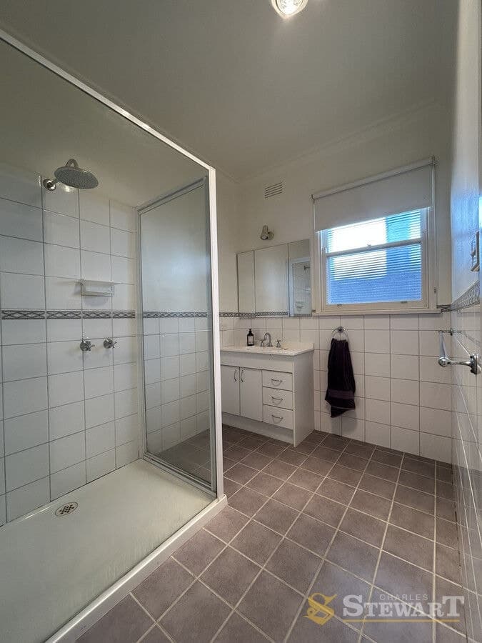 2/18 Frank Street, Newtown, VIC, Newtown - Thumbnail 7