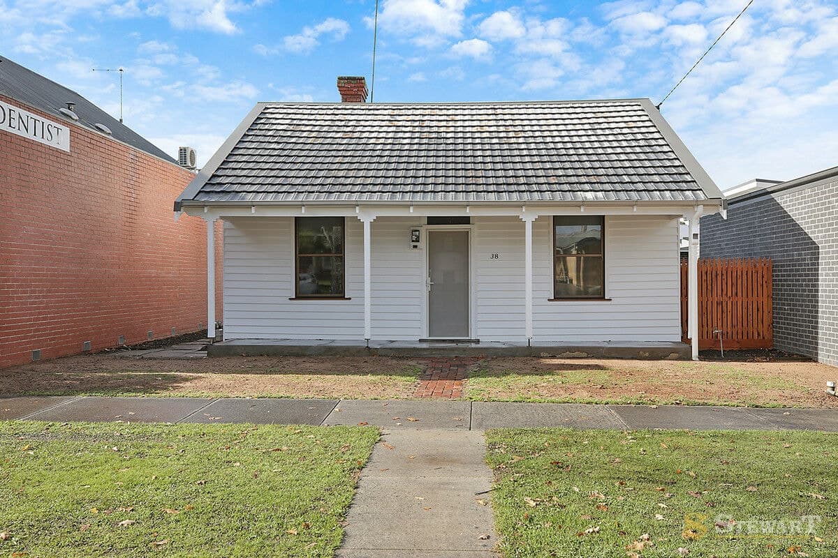38 Hesse Street, Colac, VIC, Colac - Image 1