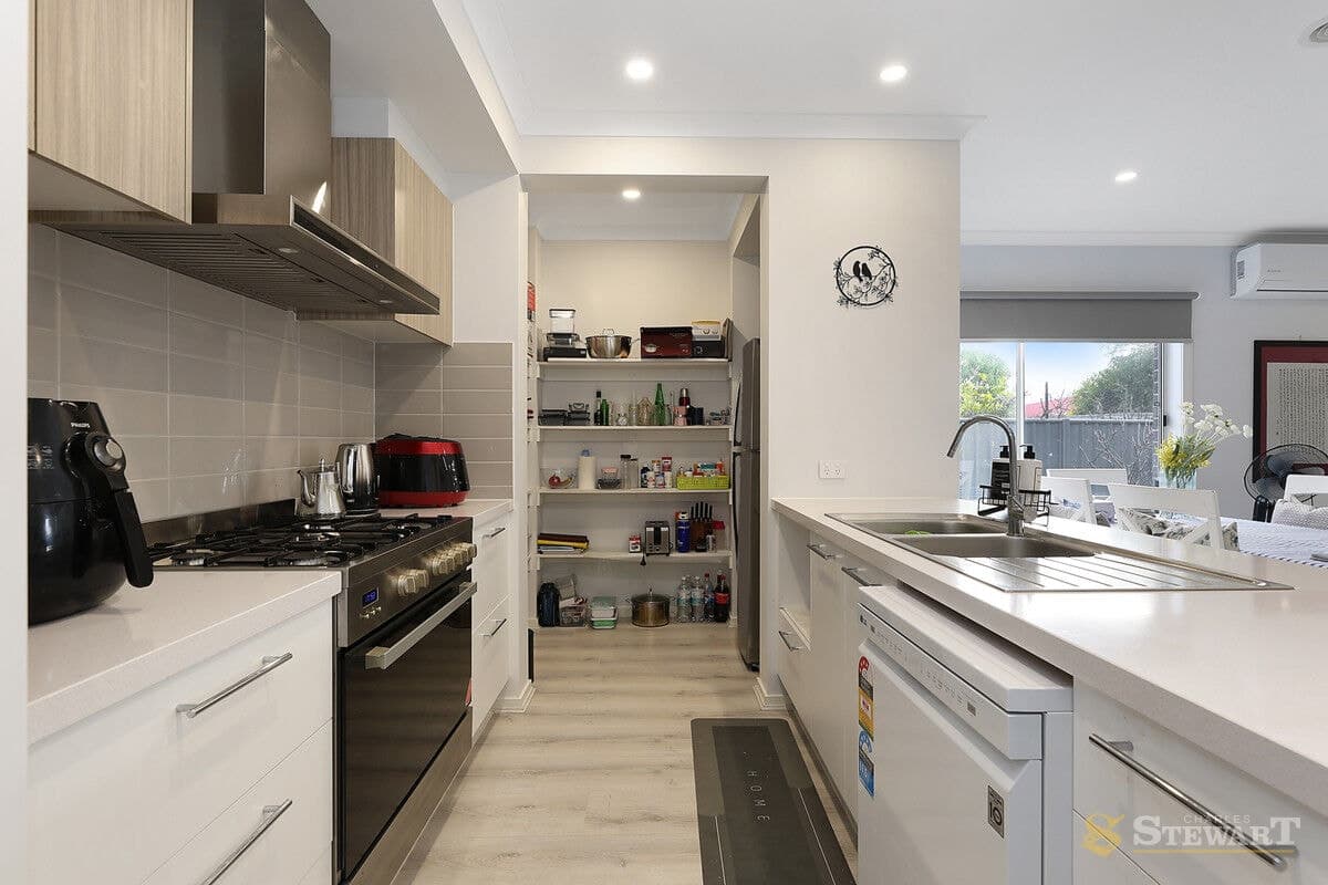 8a Jarver Close, Colac, VIC, Colac - Thumbnail 3