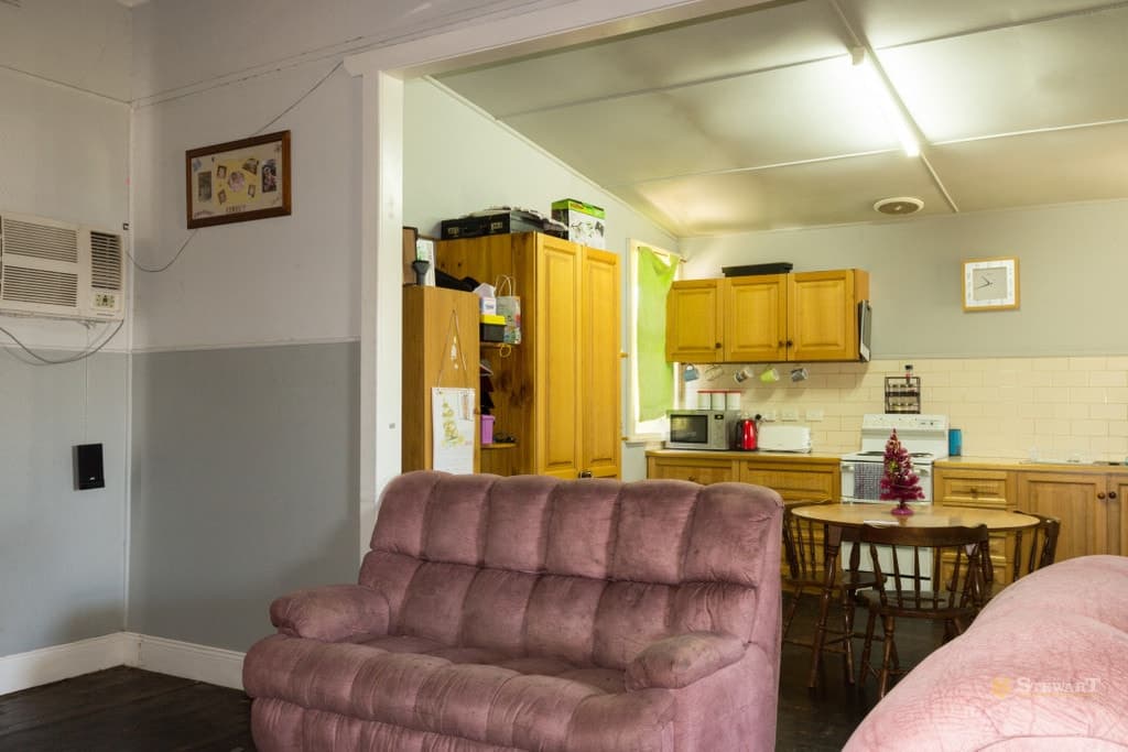 13 Simpson Street, Terang, VIC, Terang - Thumbnail 3