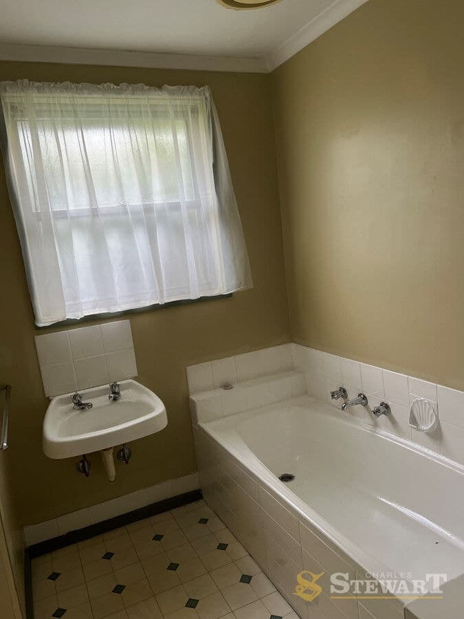 11 Bassett Court, Colac, VIC, Colac - Thumbnail 4