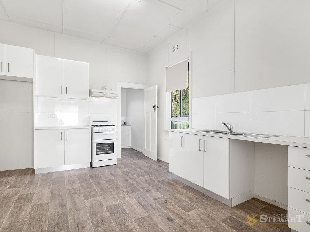 100 Wilson Street, Colac, VIC, Colac - Thumbnail 2