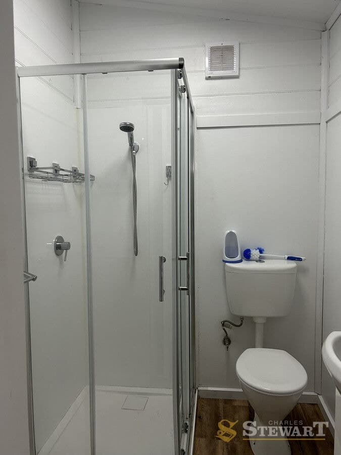 24 Gravesend Street, Colac, VIC, Colac - Thumbnail 5