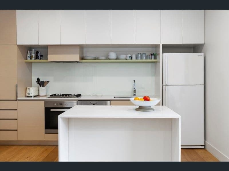 102/4 Willsmere Rd, Kew - Thumbnail 3