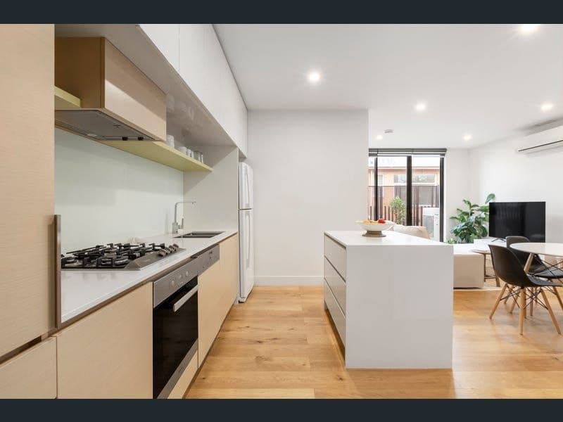 102/4 Willsmere Rd, Kew - Thumbnail 4