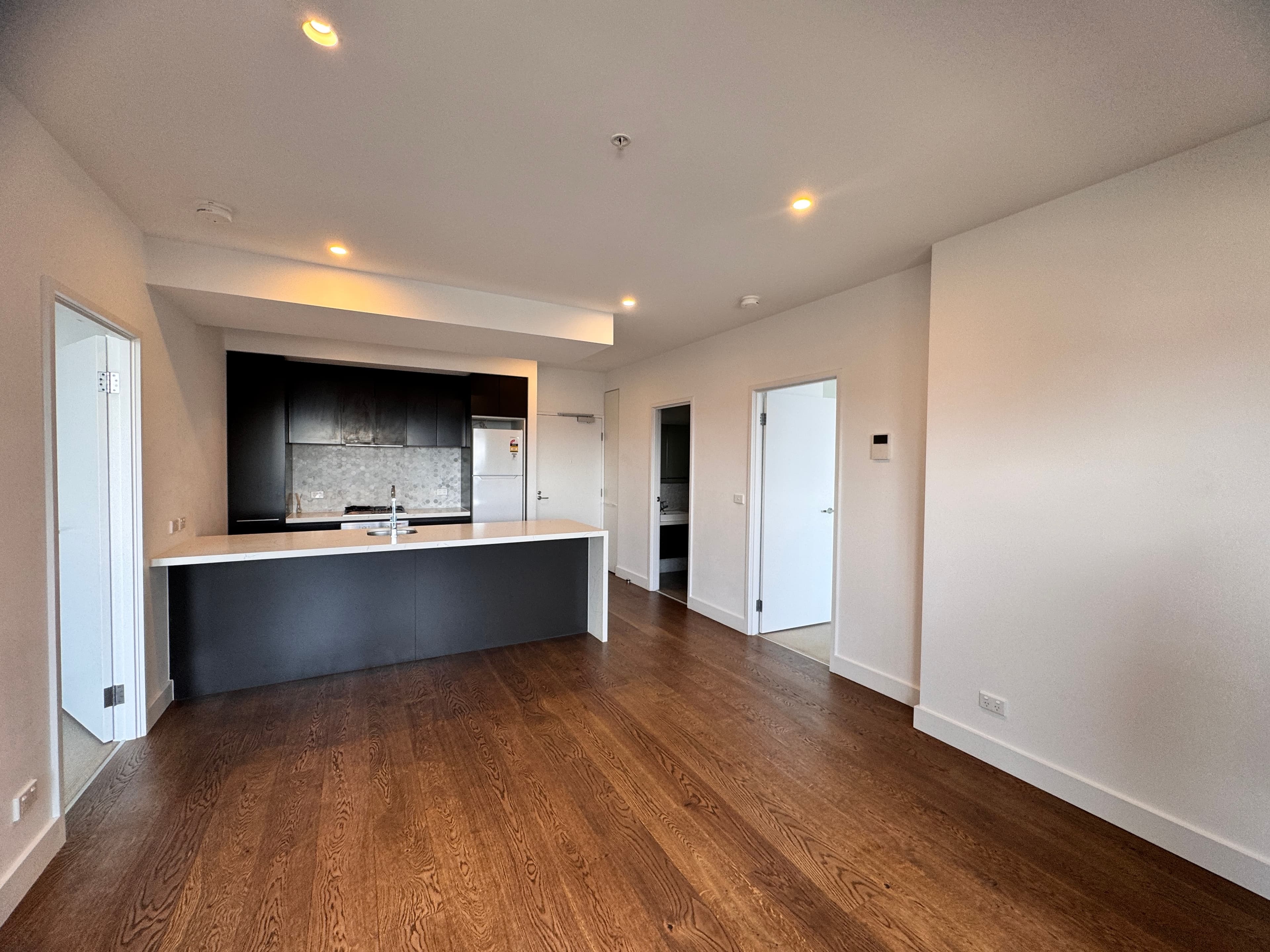 1302/850 Whitehorse Road, Box Hill - Thumbnail 2