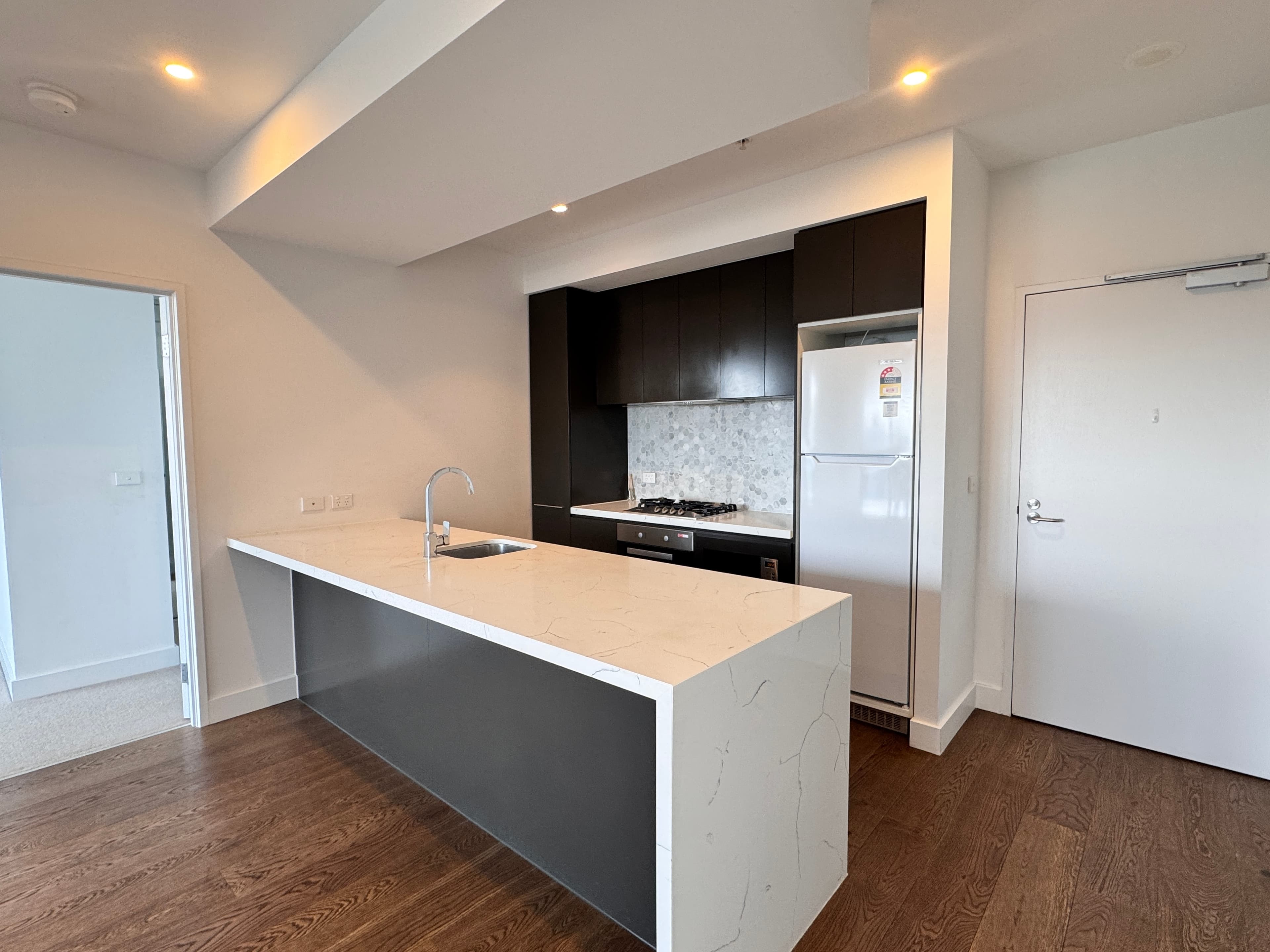 1302/850 Whitehorse Road, Box Hill - Thumbnail 3