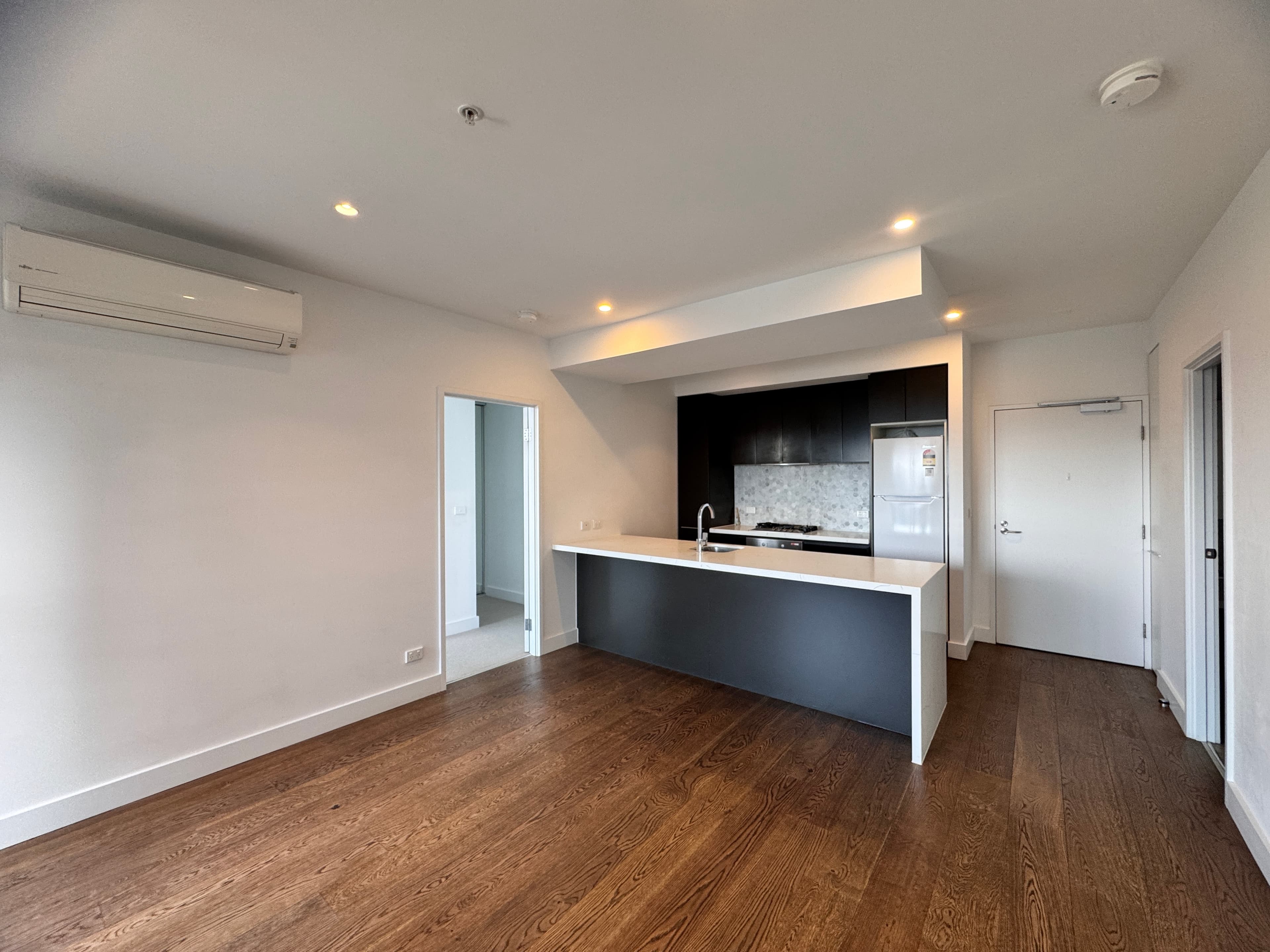 1302/850 Whitehorse Road, Box Hill - Thumbnail 5