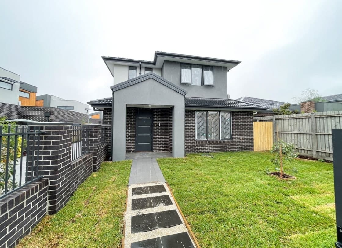 1/55 Waiora Road, Heidelberg Heights - Image 1
