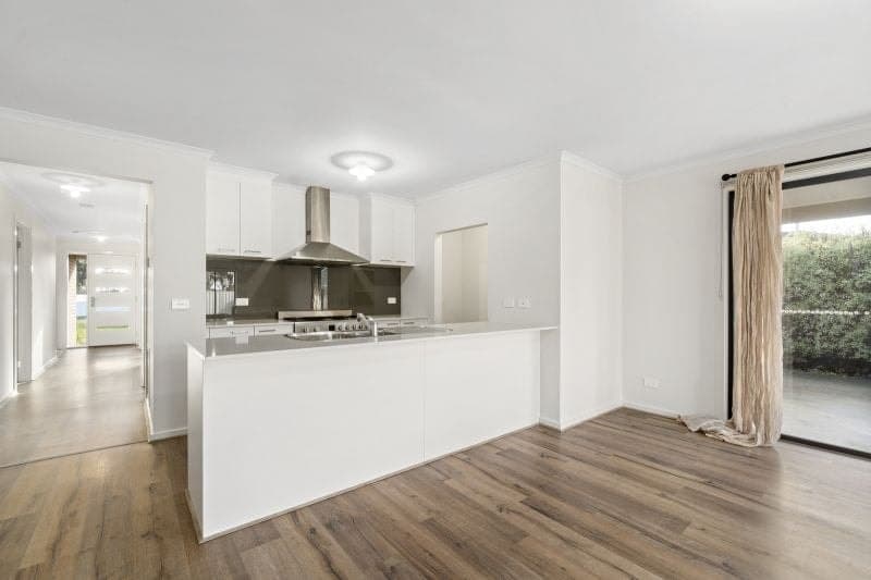 198 Cants Road Colac VIC, Colac - Thumbnail 2