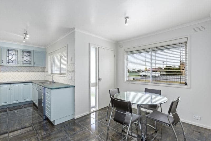 79 Moore Street Colac VIC, Colac - Thumbnail 3