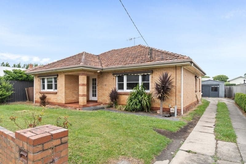 17 Armstrong Street Colac VIC, Colac - Image 1