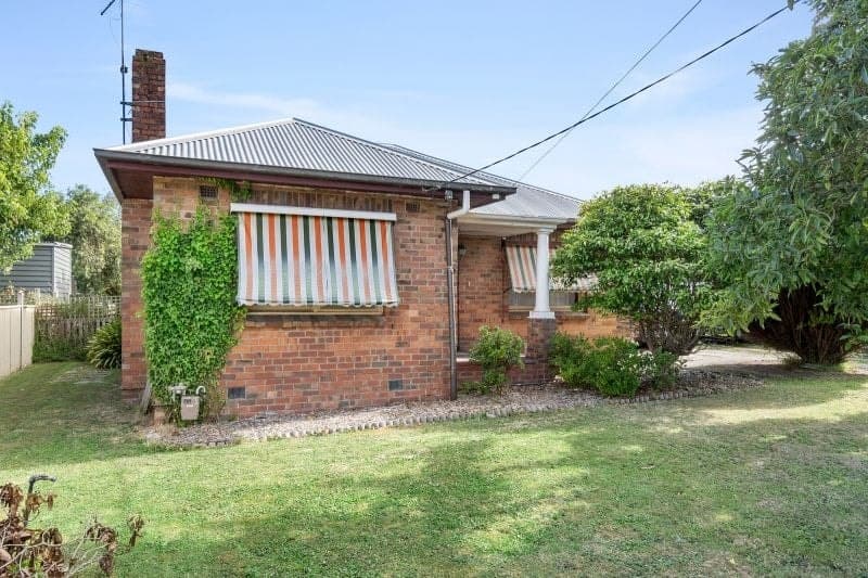 5 Elsinore Street Colac VIC, Colac - Image 1