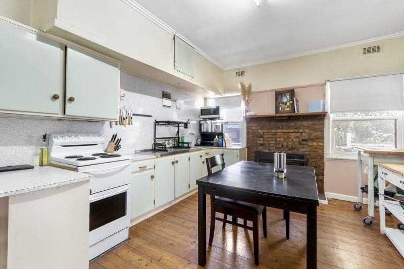 5 Elsinore Street Colac VIC, Colac - Thumbnail 2