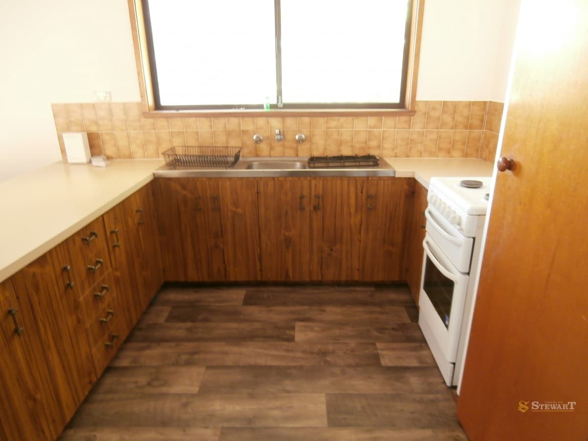 2/45 Pollack Street, Colac, VIC, Colac - Thumbnail 2