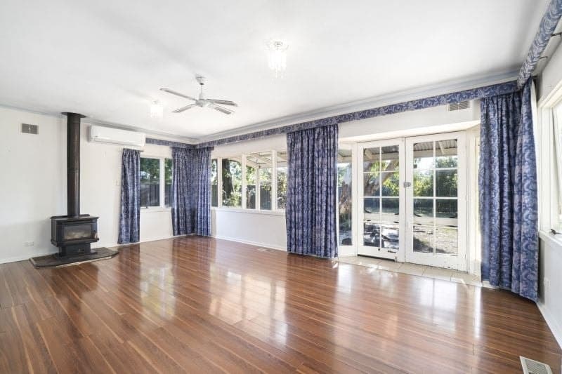 22 Sinclair Street Colac VIC, Colac - Thumbnail 3