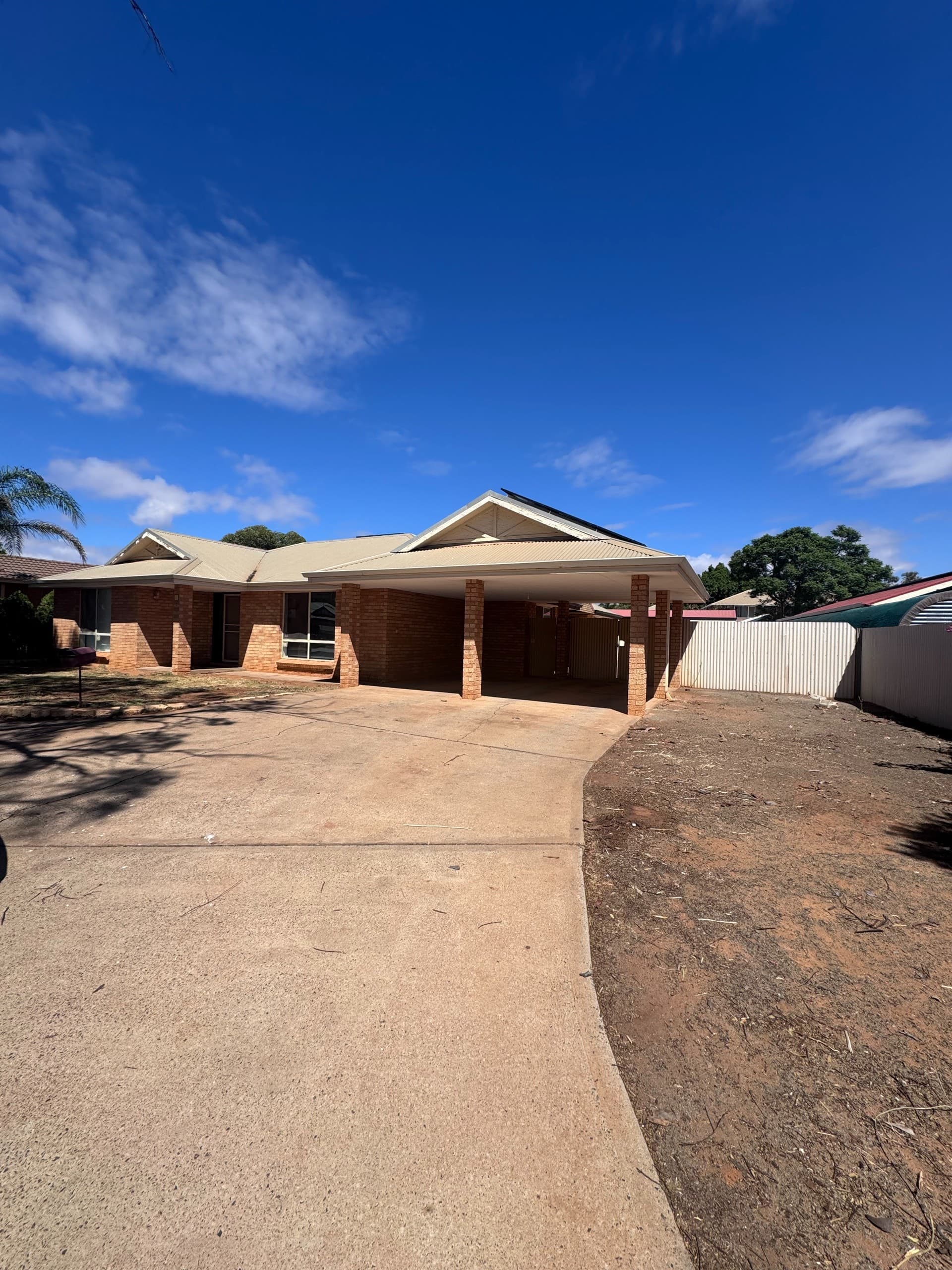 16 Bracklemann Drive, Boulder - Image 1