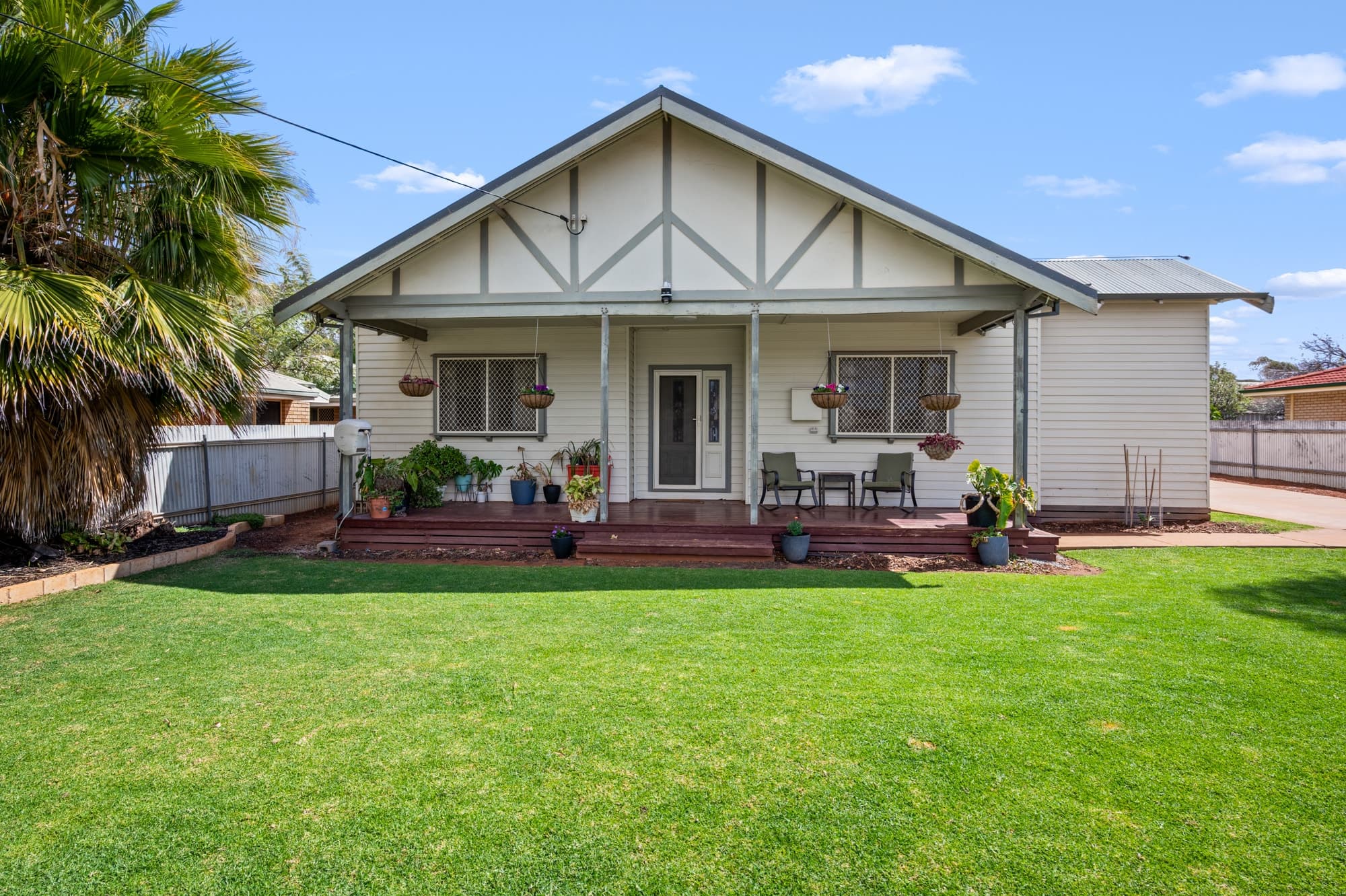 35 Burkett Drive, Hannans - Image 1