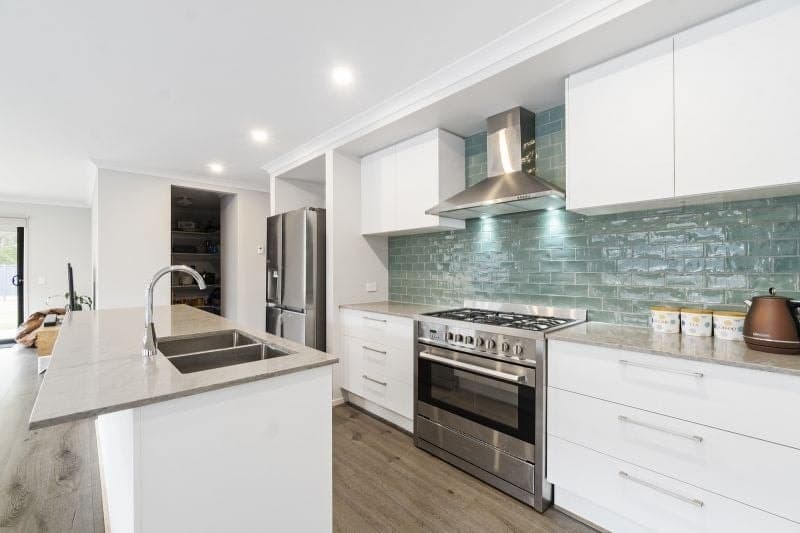 16 Beattie Court Colac VIC, Colac - Thumbnail 2